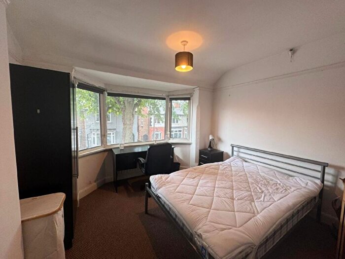 5 Bedroom House To Rent In Teversal Avenue, Lenton, Nottingham, Nottinghamshire, NG7