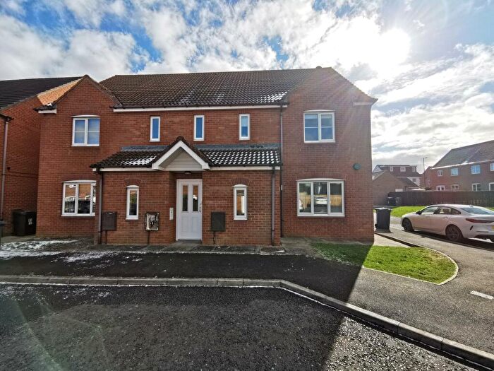 2 Bedroom Flat To Rent In Edgefield, West Allotment, Newcastle Upon Tyne, NE27