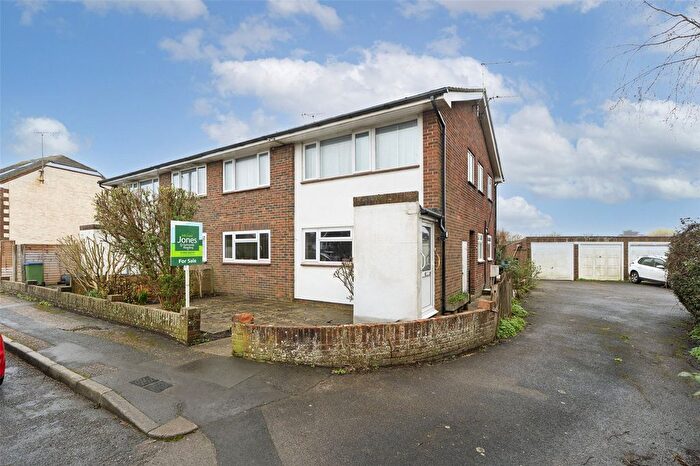 2 Bedroom Flat For Sale In Langbury Lane, Ferring, Worthing, West Sussex, BN12