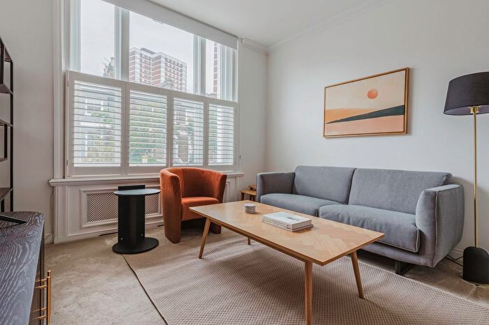 1 Bedroom Flat To Rent In Kensington, London, W12