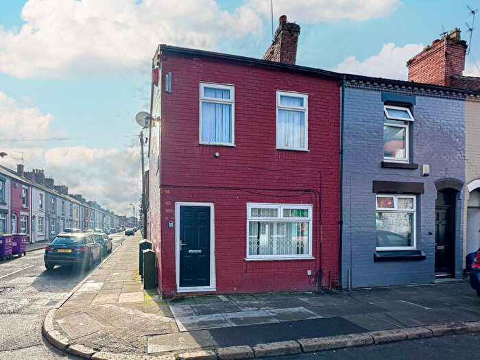 3 Bedroom End Of Terrace House For Sale In Molyneux Road, Kensington, L6