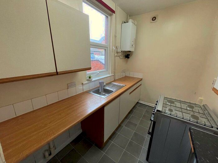2 Bedroom Terraced House To Rent In Bridge Road, Leicester, LE5