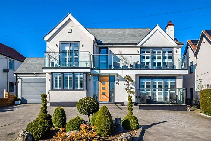 4 Bedroom Detached House For Sale In St. Marys Road, Benfleet, SS7