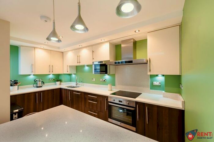 4 Bedroom Terraced House To Rent In Clayton Park Square, Jesmond, Newcastle Upon Tyne, NE2