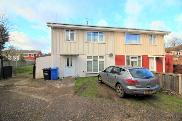 4 Bedroom Semi-Detached House To Rent In Priscilla Close, Norwich, NR5