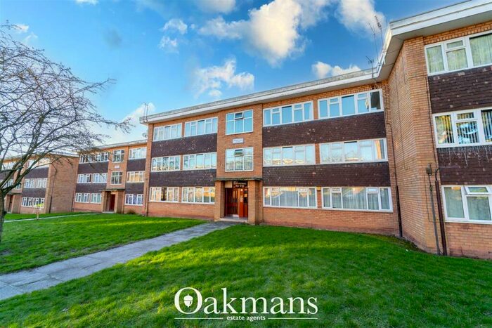2 Bedroom Flat To Rent In Sandown Court, Birmingham, B29