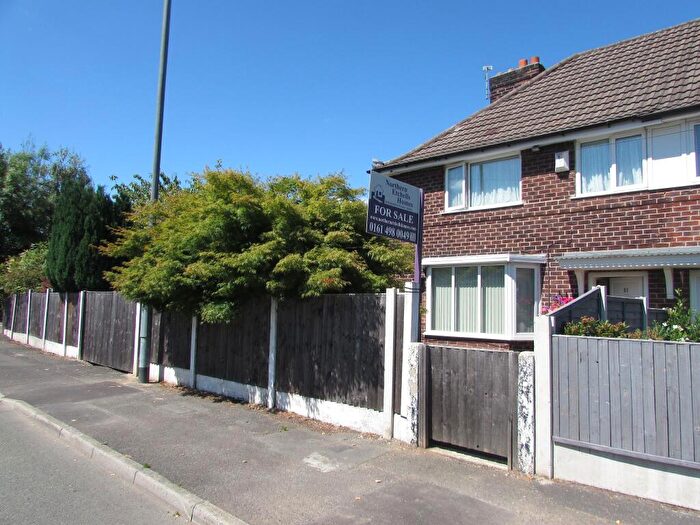 3 Bedroom Semi-Detached House For Sale In Stancliffe Road, Manchester, M22