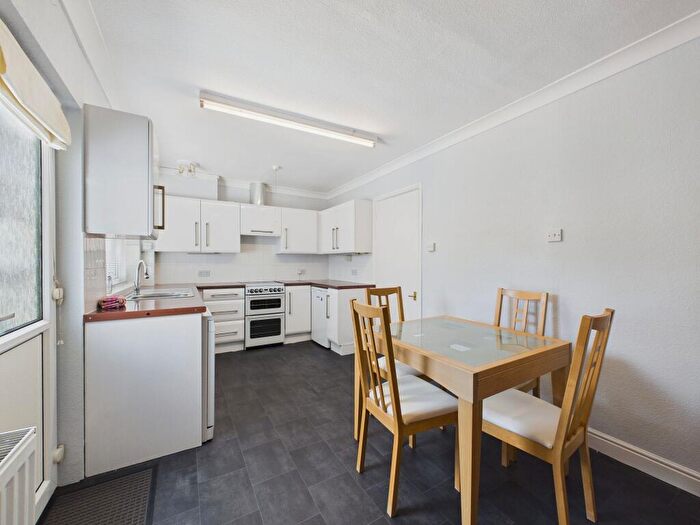 3 Bedroom Semi-Detached House For Sale In Allington Place, Handbridge, CH4