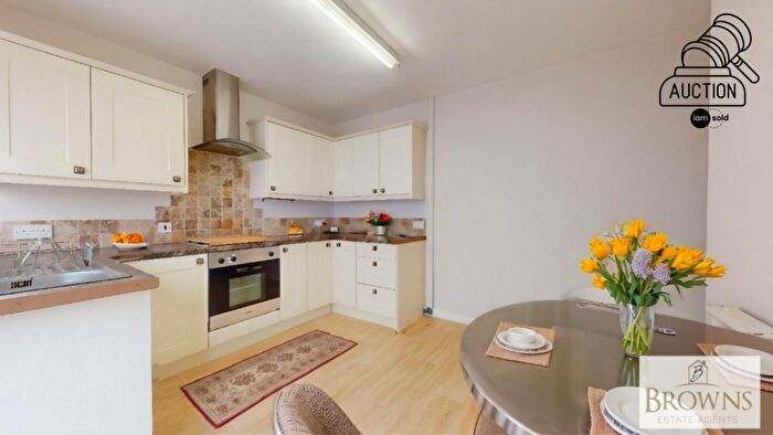 2 Bedroom Semi-Detached Bungalow For Sale In Wenlock Road, South Shields, NE34