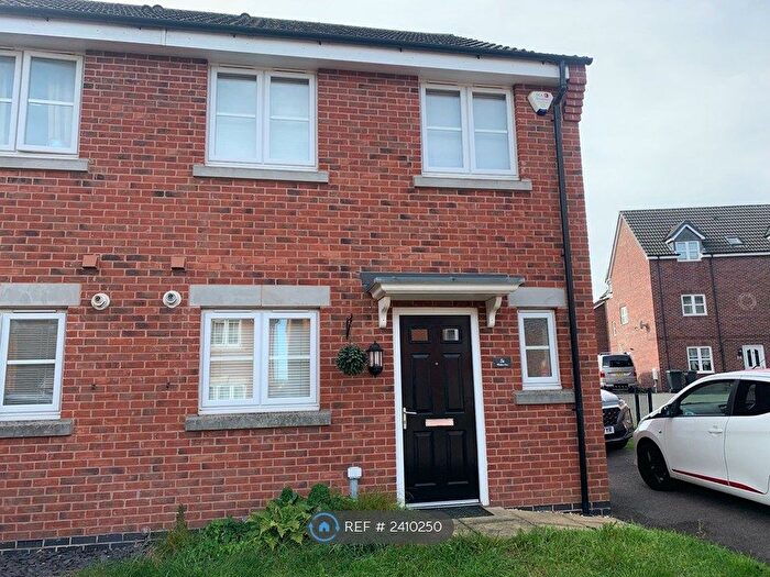 3 Bedroom Semi-Detached House To Rent In Wadham Close, Mickleover, Derby, DE3