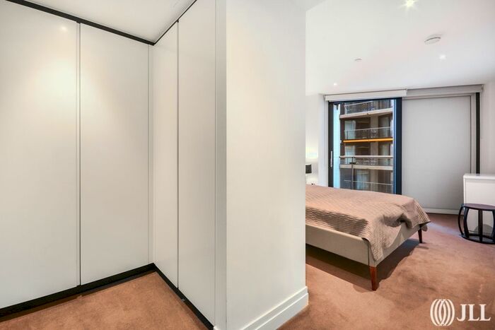 2 Bedroom Flat To Rent In Riverlight Quay, London, SW11