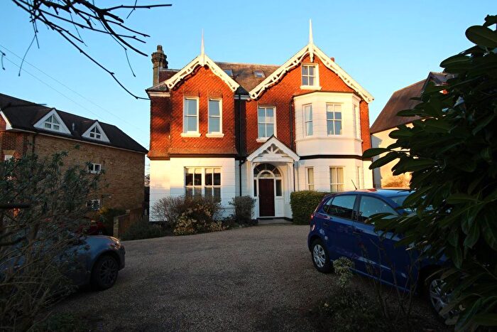 2 Bedroom Flat To Rent In Granville Road, Sevenoaks, TN13