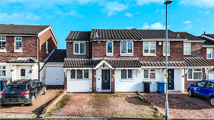 3 Bedroom Semi Detached House For Sale In Dace, Tamworth, Staffordshire, B77