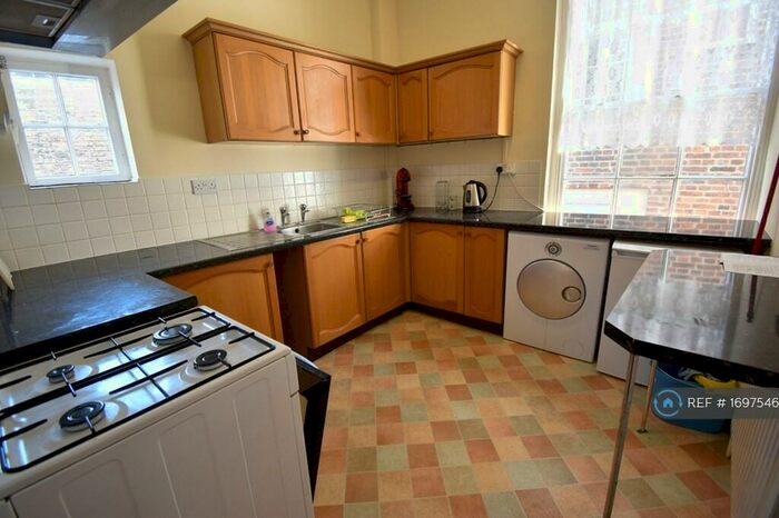 2 Bedroom Flat To Rent In Mercer Row, Louth, LN11