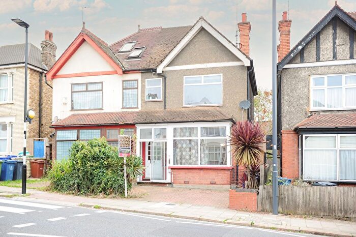 2 Bedroom Maisonette To Rent In Harrow View, Harrow, HA1