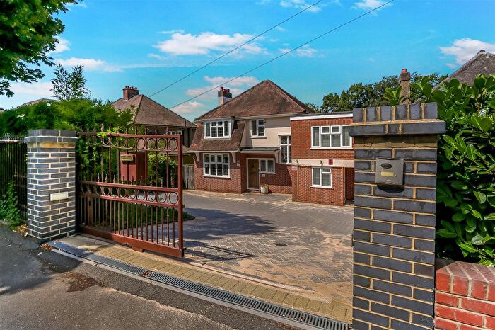 4 Bedroom Detached House To Rent In Hartley Down, Purley, CR8