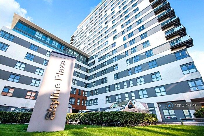 1 Bedroom Flat To Rent In Skyline Plaza, Basingstoke And Deane, Basingstoke, RG21