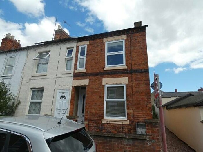 3 Bedroom End Of Terrace House To Rent In Poplar Street, Wellingborough, Northamptonshire, NN8