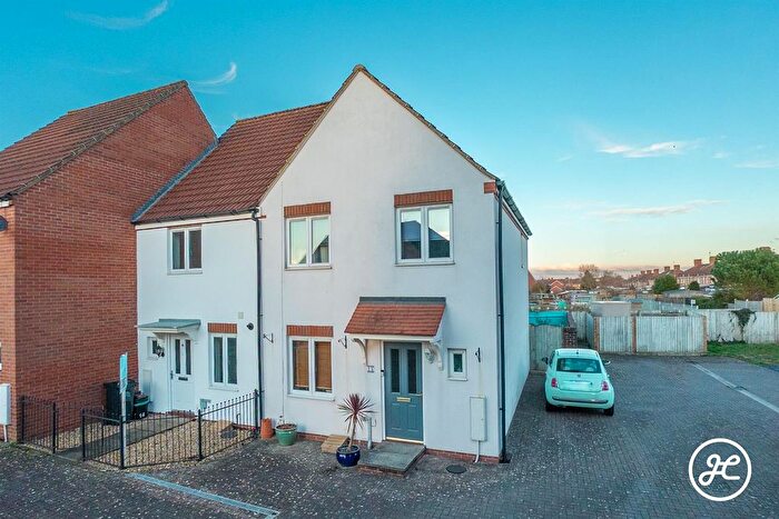 3 Bedroom End Terrace House For Sale In Church Meadow, Bridgwater, TA6