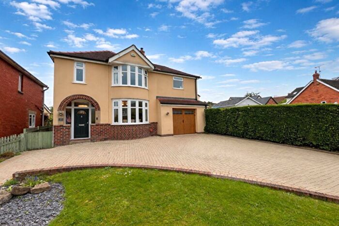 4 Bedroom Detached House For Sale In Woodend Lane, Cam, GL11