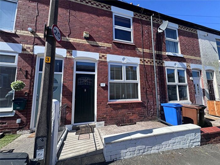 2 Bedroom Detached House For Sale In Grimshaw Street, Stockport, Greater Manchester, SK1