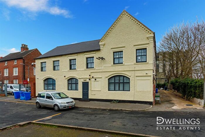 2 Bedroom Flat To Rent In Green Street, Burton-On-Trent, DE14
