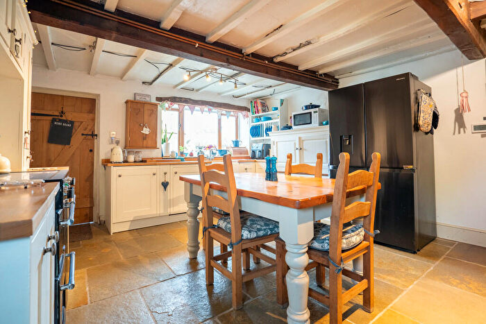 4 Bedroom Cottage For Sale In High Green, Lepton, Huddersfield, HD8