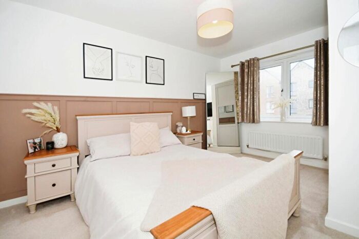 3 Bedroom Semi-Detached House For Sale In Woodyard Avenue, Tapton, Chesterfield, S41