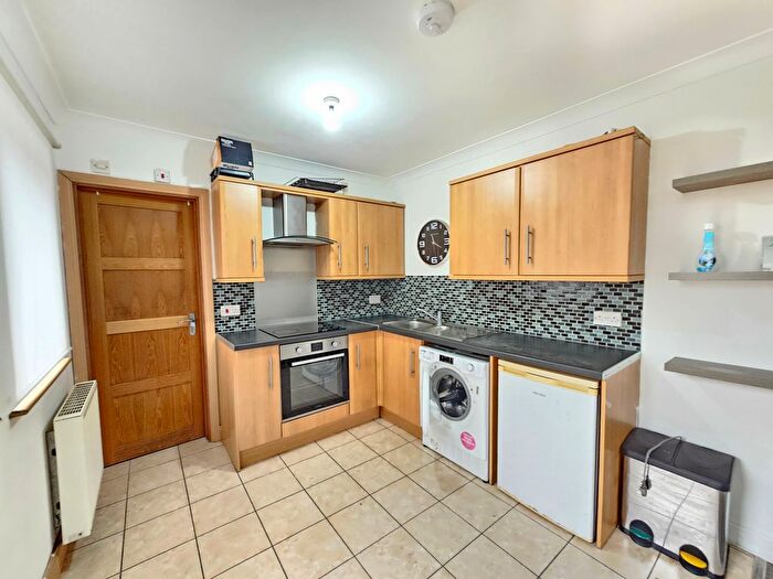 Studio To Rent In Windsor Street, Luton, LU1