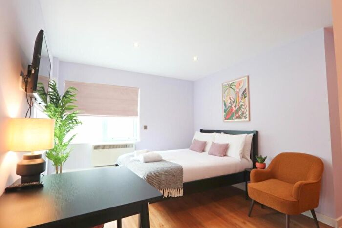 Studio To Rent In Amberley Road, London, W9