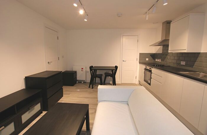 1 Bedroom Flat To Rent In High Street, Barnet, EN5
