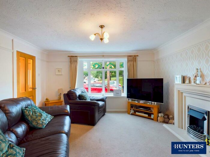 3 Bedroom Semi Detached House For Sale In Edgmond Court, Ryhope