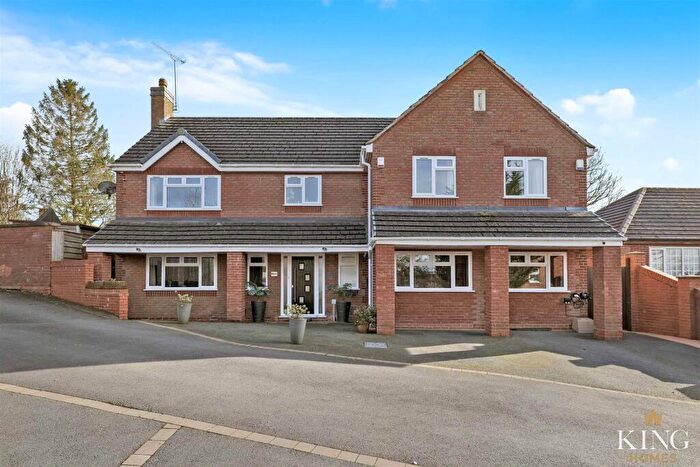 6 Bedroom Detached House For Sale In Feckenham Road, Headless Cross, Redditch, B97