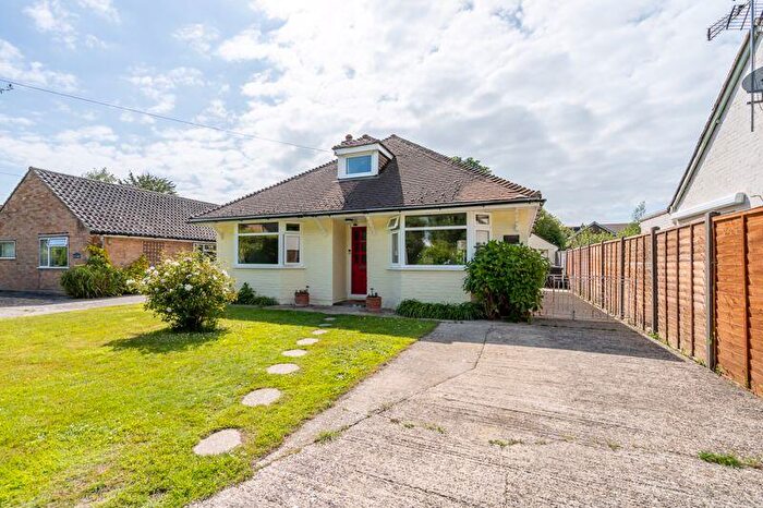 3 Bedroom Detached House For Sale In Bell Lane, Chichester, PO20