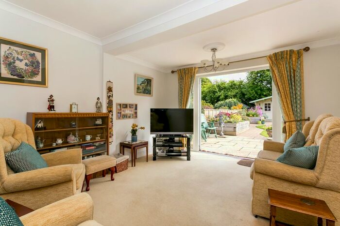 3 Bedroom Bungalow To Rent In Money Row Green, Holyport, Maidenhead, SL6