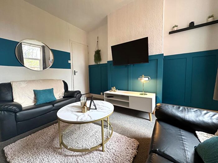 4 Bedroom House To Rent In Manilla Road, Selly Park, West Midlands, B29