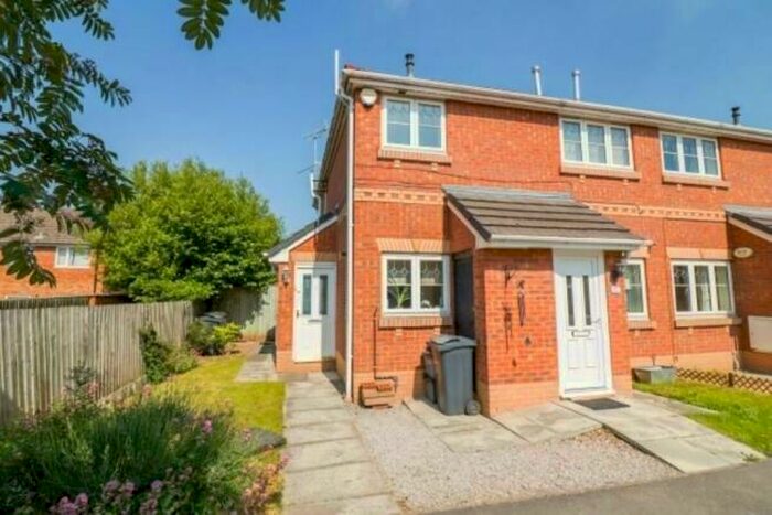 2 Bedroom Apartment To Rent In Colwyn Close, Ellesmere Port, Cheshire, CH65