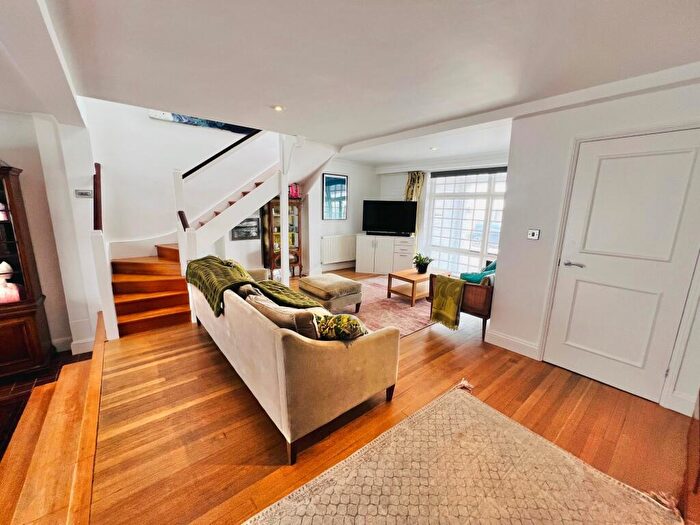 4 Bedroom Terraced House To Rent In Eastern Terrace Mews, Brighton, BN2