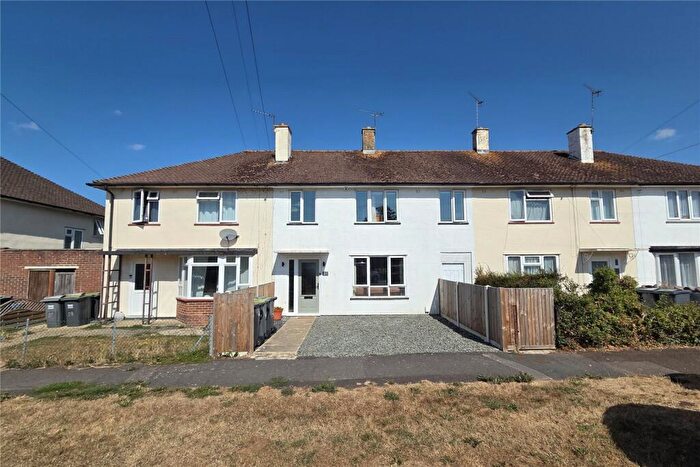 4 Bedroom Terraced House For Sale In Hursley Road, Havant, Hampshire, PO9