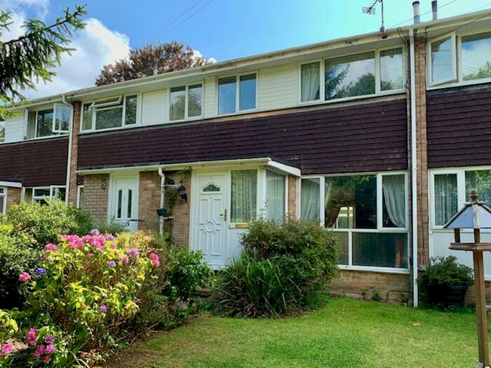 3 Bedroom Terraced House To Rent In Hedgerow Drive, SO18