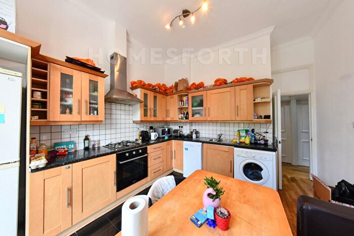 3 Bedroom Flat To Rent In Haverstock Hill, Chalk Farm, NW3