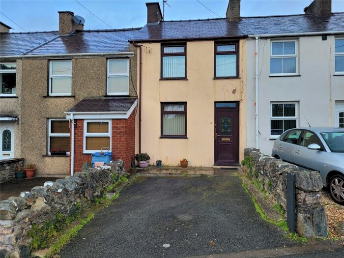 2 Bedroom Terraced House For Sale In Bontnewydd, Caernarfon, Gwynedd, LL54
