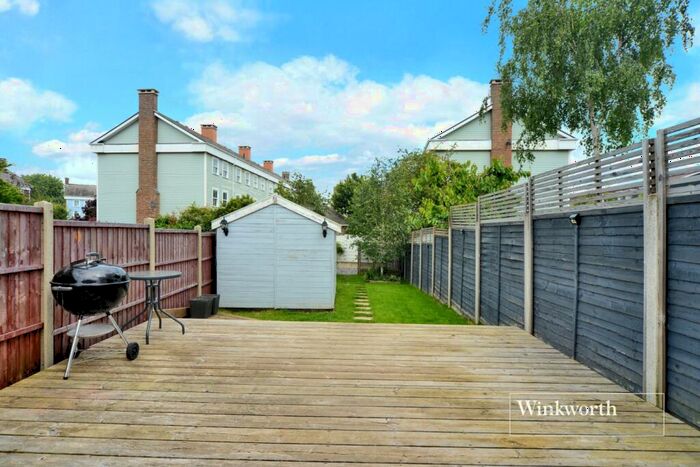 2 Bedroom Semi-Detached House For Sale In Longfellow Road, Worcester Park, KT4