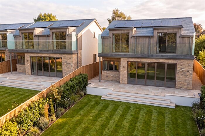 5 Bedroom Detached House For Sale In Olivers Battery, SO22