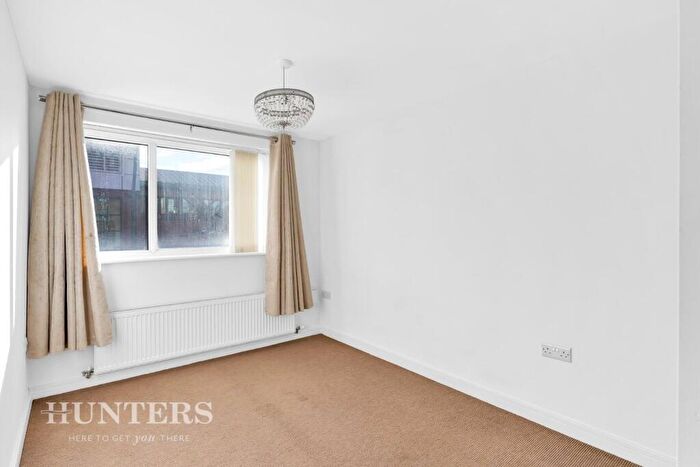 2 Bedroom Apartment To Rent In Union Street, Oldham, OL1