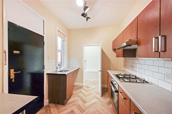 2 Bedroom Flat To Rent In Fern Dene Road, Saltwell, Gateshead, NE8