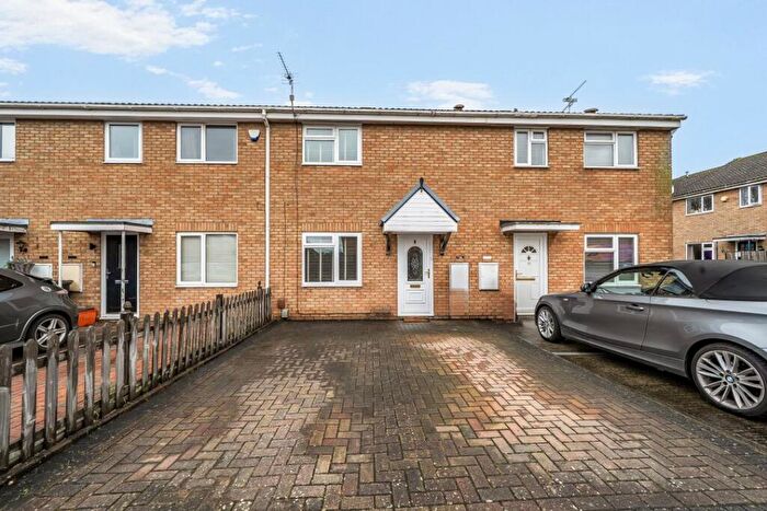 2 Bedroom Terraced House For Sale In Crawford Close, Freshbrook, Swindon, SN5