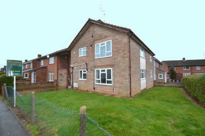2 Bedroom Flat To Rent In Granby Close, Corby, NN18