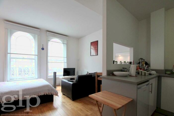 Studio To Rent In York Way, London, N1