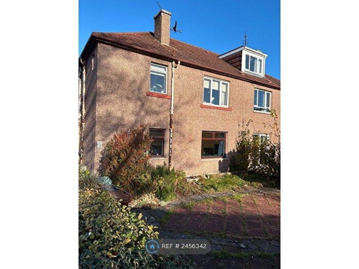 2 Bedroom Flat To Rent In Baird Drive, Edinburgh, EH12